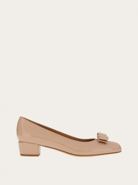 Ferragamo | Women's Vara Pump - Amaretti