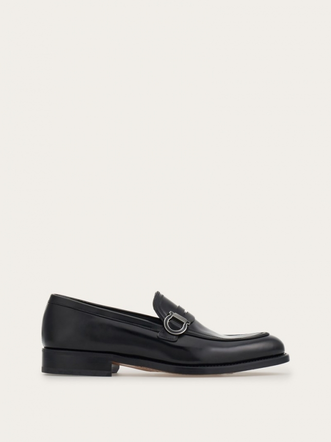 Ferragamo | Men's Moccasin With Gancini Ornament - Black