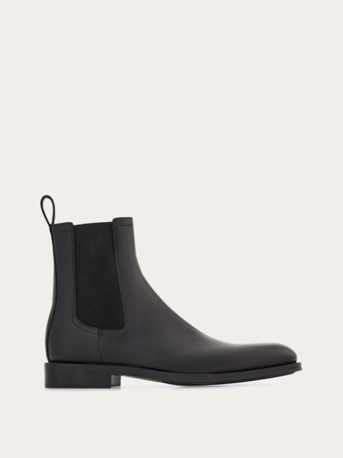 Ferragamo | Men's Chelsea Boot - Black