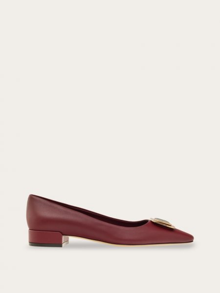 Ferragamo | Women's New Vara Plate Pump - Burgundy