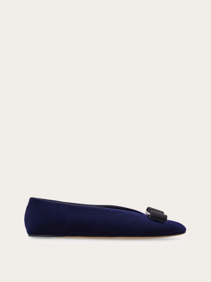 Ferragamo | Women's Vara Bow Ballet Flat - Oxford Blue