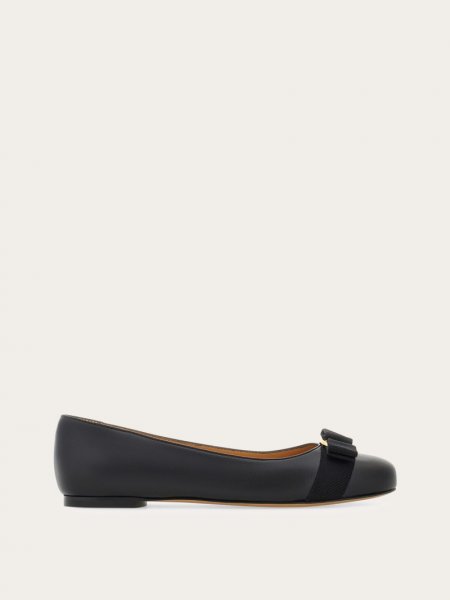 Ferragamo | Women's Varina Ballet Flat - Black