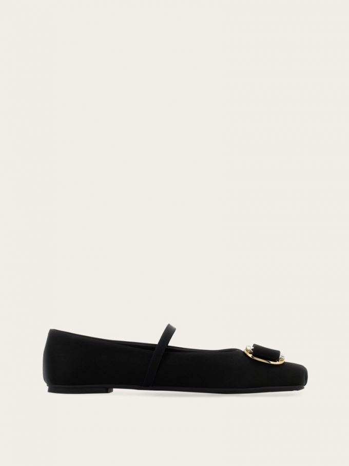 Ferragamo | Women's New Vara Plate Ballet Flat - Black