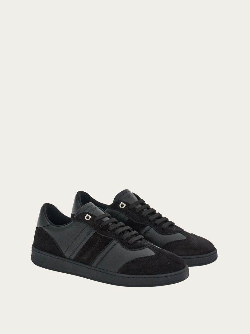 Ferragamo | Men's Low Top Sneaker With Signature - Black