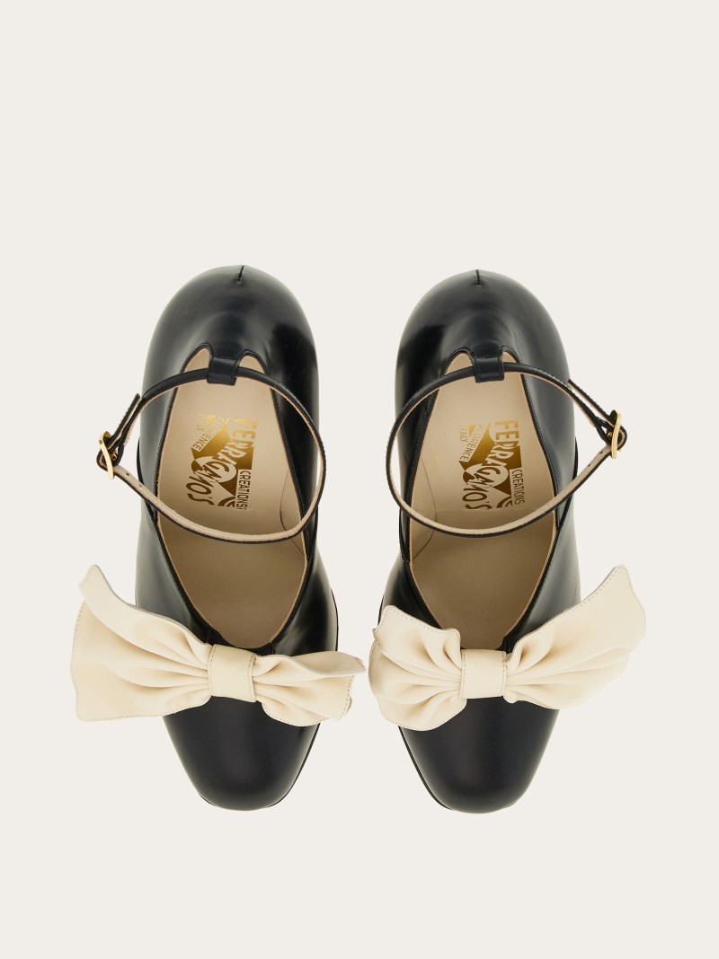 Ferragamo | Women's Bella - Black